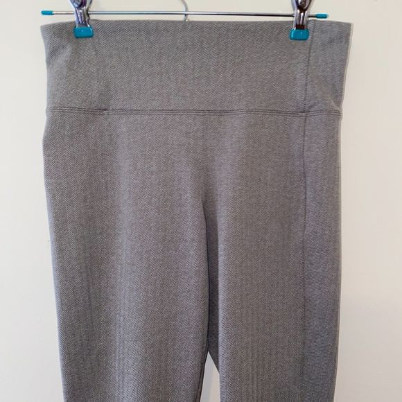 Athleta women's Delancy herringbone gray tight leggings zip pocket size SP - Picture 2 of 5